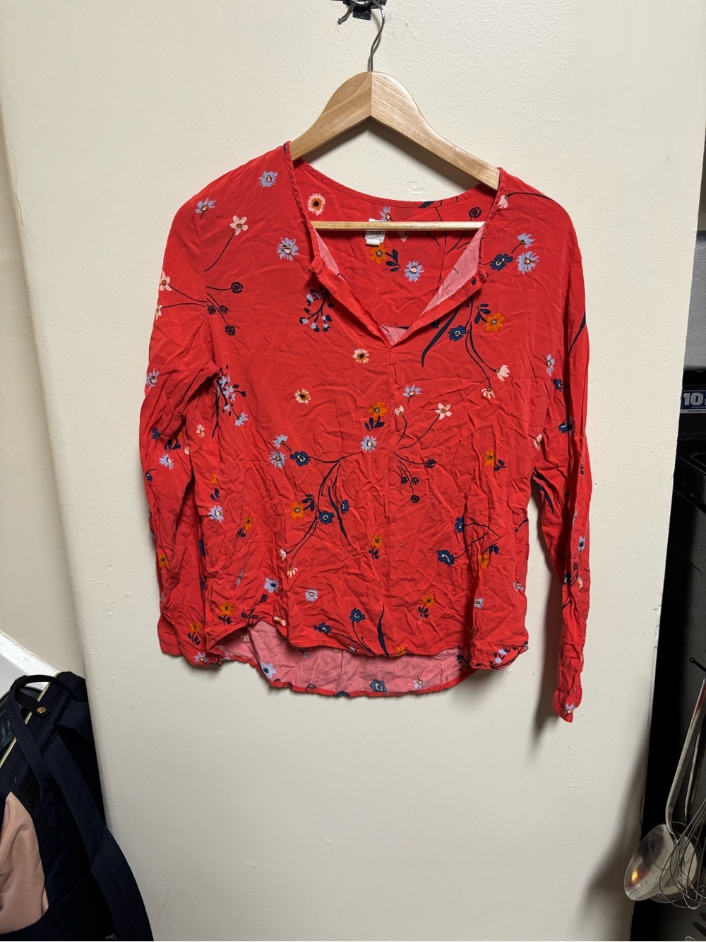 GAP Red Floral V-Neck Long-Sleeve Blouse
